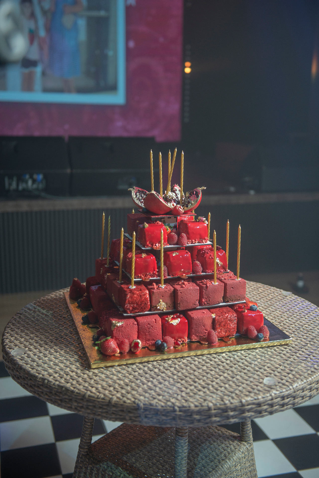 Sparkler Cake Reveal